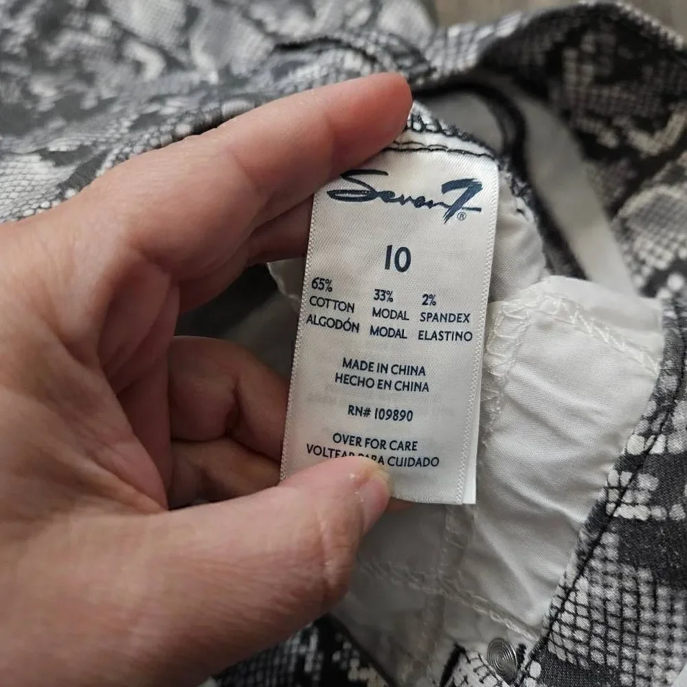 Seven7 Tummyless High Rise Skinny Snake Jeans - Picture 7 of 9